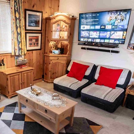 Samoens Apartment 2 Bedroom 50M2 Modern And Well Equipt المظهر الخارجي الصورة